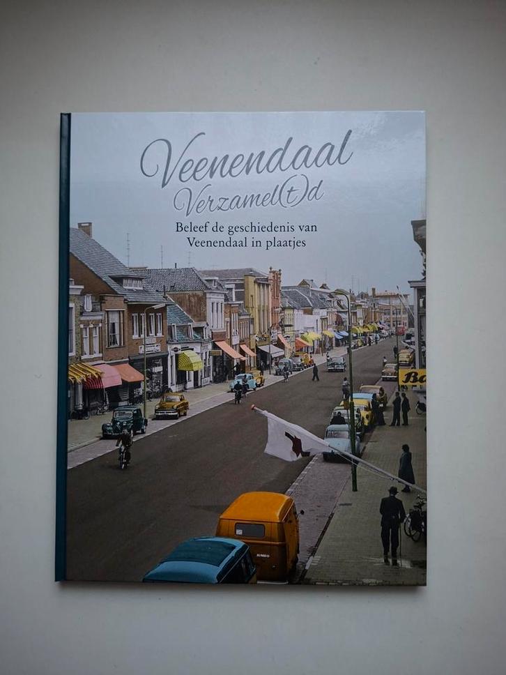 Veenendaal verzameld Historische vereniging Veenendaal deel, Boeken, Kunst en Cultuur | Architectuur, Nieuw, Ophalen of Verzenden