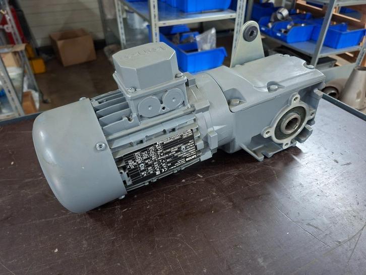 Aandrijfmotor, elektromotor, draaistroommotor, trilmotor, Doe-het-zelf en Verbouw, Gereedschap | Machine-onderdelen en Toebehoren