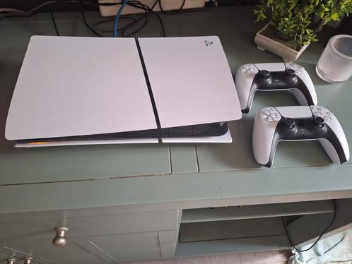 Ps5 disk versie 2 controllers met raceseat en t150, Spelcomputers en Games, Spelcomputers | Sony PlayStation 5, Zo goed als nieuw