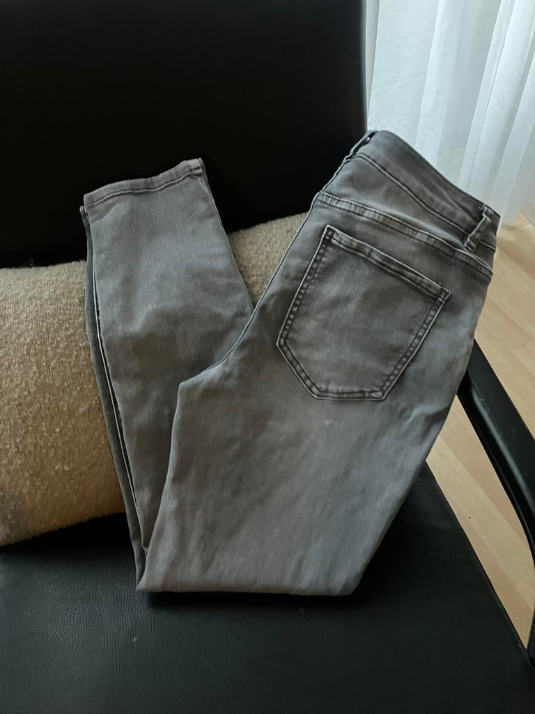VILLA  skinny jeans xl grijs, Ophalen of Verzenden, Gedragen, Blauw, Overige jeansmaten