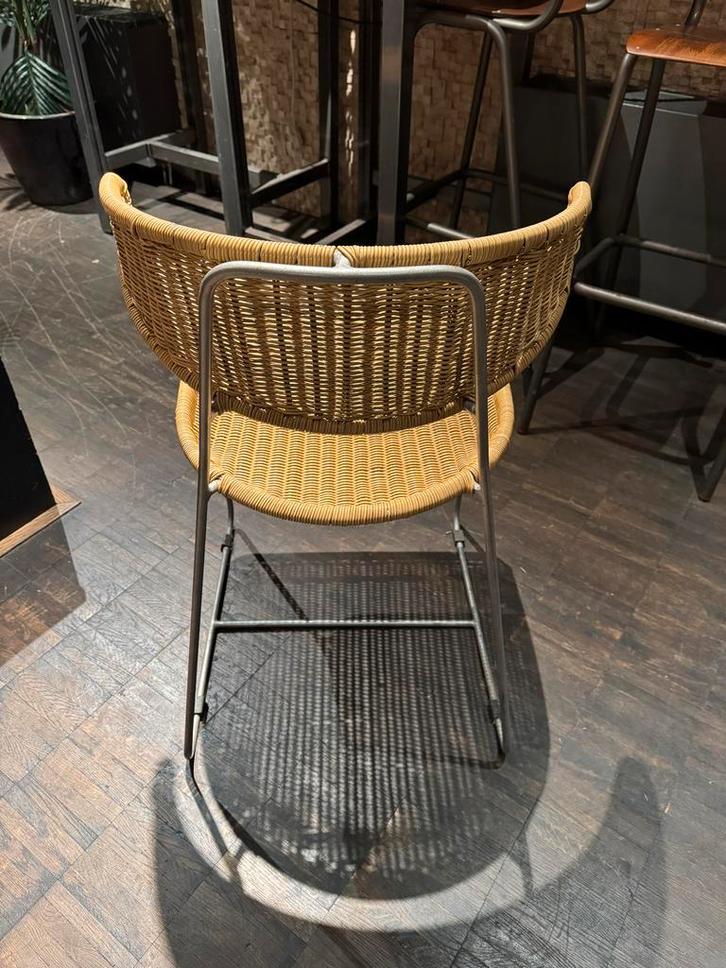 Vintage Riet Stoelen Set 30 stuks prijs per stuk, Huis en Inrichting, Stoelen, Gebruikt, Vijf, Zes of meer stoelen, Metaal, Bruin