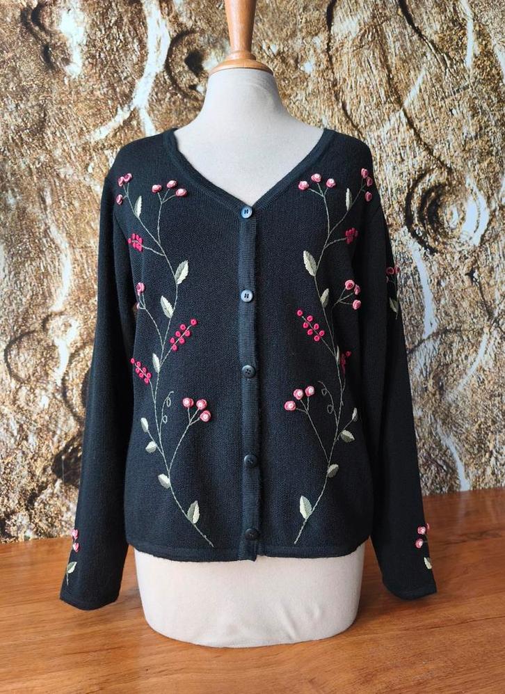 💖 Prachtig 100% Alpaca wollen gebordurde vest, Kleding | Dames, Truien en Vesten, Zo goed als nieuw, Maat 38/40 (M), Zwart, Ophalen of Verzenden