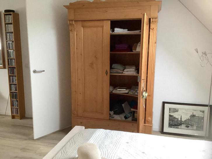 Linnenkast, Huis en Inrichting, Kasten | Kledingkasten, Gebruikt, 100 tot 150 cm, 150 tot 200 cm, 50 tot 75 cm, Met deur(en), Met plank(en)