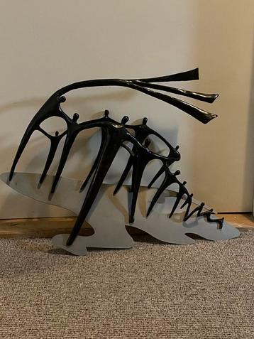 Abstracte Metalen Sculptuur beschikbaar voor biedingen