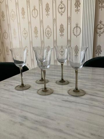 5 mooie vintage / mid century/ 70s wijnglazen rookglas voet beschikbaar voor biedingen