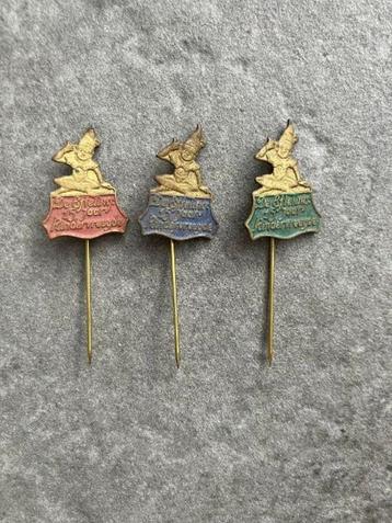 Efteling speldjes pin 15 jaar Kindervreugde beschikbaar voor biedingen
