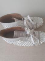 Christian louboutin schoenen wit maat 43 zgan, Kleding | Heren, Schoenen, Ophalen of Verzenden, Zo goed als nieuw, Wit