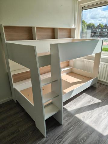Stapelbed, (halve) hoogslaper beschikbaar voor biedingen