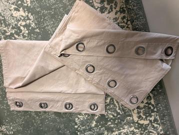 gordijnen beschikbaar voor biedingen