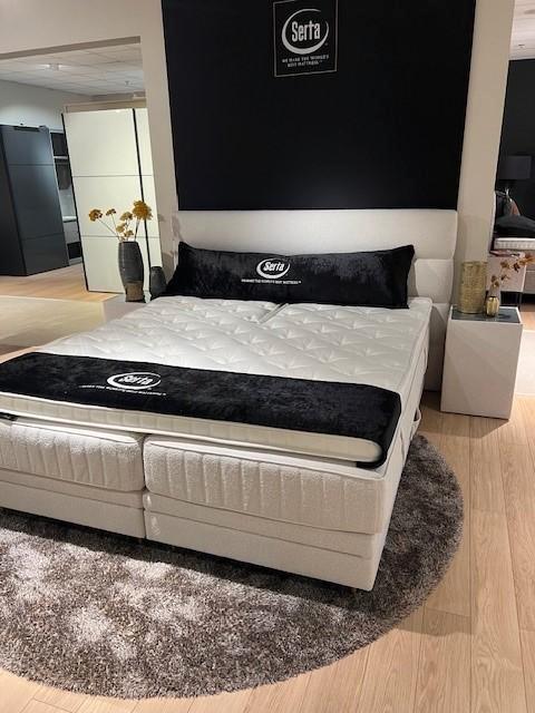 Serta Primium Boxspring Ligne, Huis en Inrichting, Slaapkamer | Bedden, Nieuw, Tweepersoons, 180 cm, 210 cm, Stof, Beige, Verstelbaar