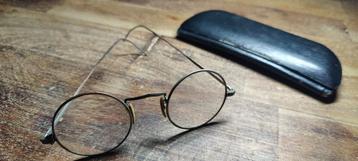 Antiek Brilletje met Koker - Verzamelaarsobject beschikbaar voor biedingen