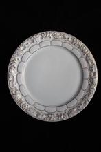 Antiek Meissen porseleinen bord 1852-1869, Antiek en Kunst, Antiek | Porselein, Ophalen of Verzenden