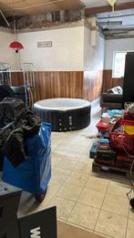 Lazyspa Miami & 2 hoofdsteunen en bekerhouder., Tuin en Terras, Bubbelbaden en Hottubs, Ophalen of Verzenden, Zo goed als nieuw