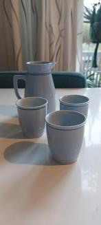 Lilien Porzellan Austria wijnkan kan met drie kopjes, Ophalen of Verzenden, Zo goed als nieuw, Overige stijlen, Kop(pen) en/of Schotel(s)