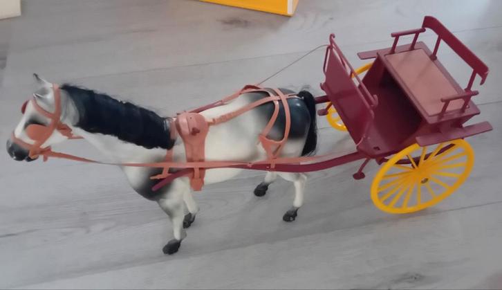Retro Barbie Paard en Koets., Kinderen en Baby's, Speelgoed | Poppen, Gebruikt, Barbie, Ophalen of Verzenden
