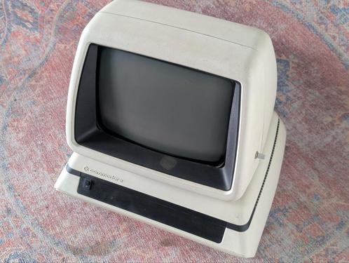 Uniek Apple II+ Zelfbouwsysteem – Commodore 8296 Behuizing, Computers en Software, Vintage Computers, Ophalen
