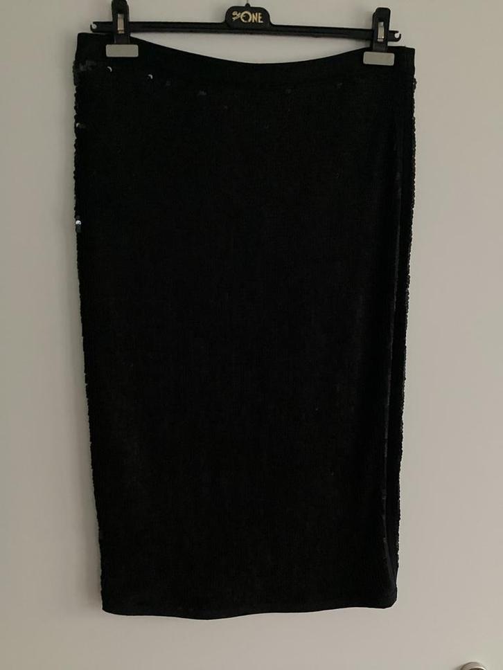 Marccain (Marc Cain) pailetten rok in maat 6, Kleding | Dames, Rokken, Zo goed als nieuw, Zwart, Boven de knie, Ophalen of Verzenden