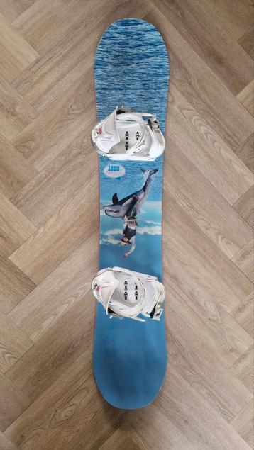 Snowboard - Klaar voor de Piste! 143cm beschikbaar voor biedingen