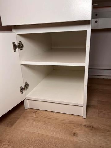 Ikea MALM bureau 140x65cm - afbeelding 4