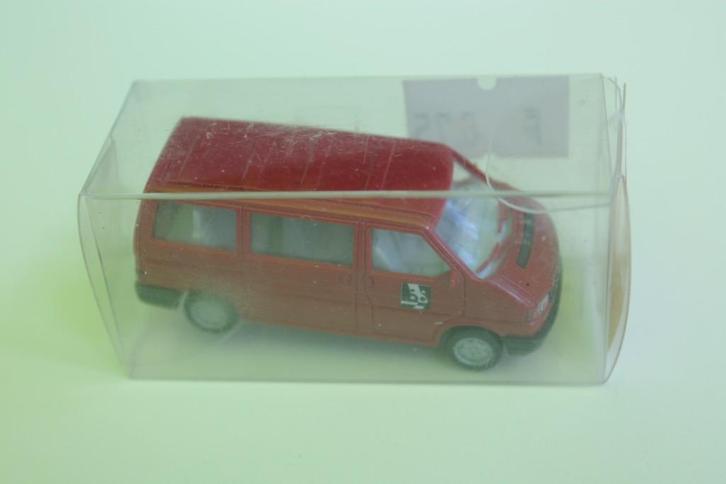 Wiking VW T4 Kombi met logo van 'Automuseum', Hobby en Vrije tijd, Modelauto's | 1:87, Zo goed als nieuw, Auto, Wiking, Ophalen of Verzenden