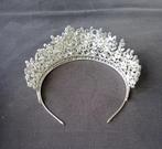 Beautiful 3D bridal crown with crystals, Ophalen, Zo goed als nieuw, Overige kleuren, Accessoires