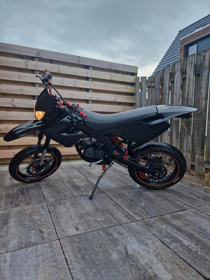 Derbi sdr stage 6, Fietsen en Brommers, Brommers | Derbi, Zo goed als nieuw, Maximaal 45 km/u, Ophalen