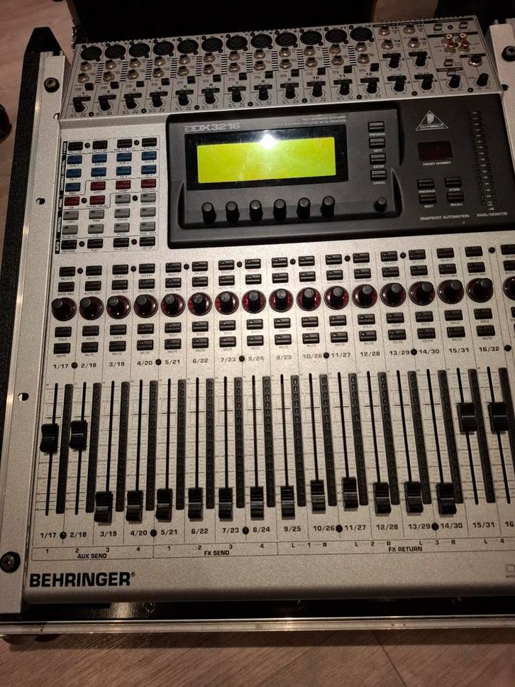 Behringer DDX3216 Digitale Mengtafel, Muziek en Instrumenten, Mengpanelen, Gebruikt, 20 kanalen of meer, Microfooningang, Ophalen