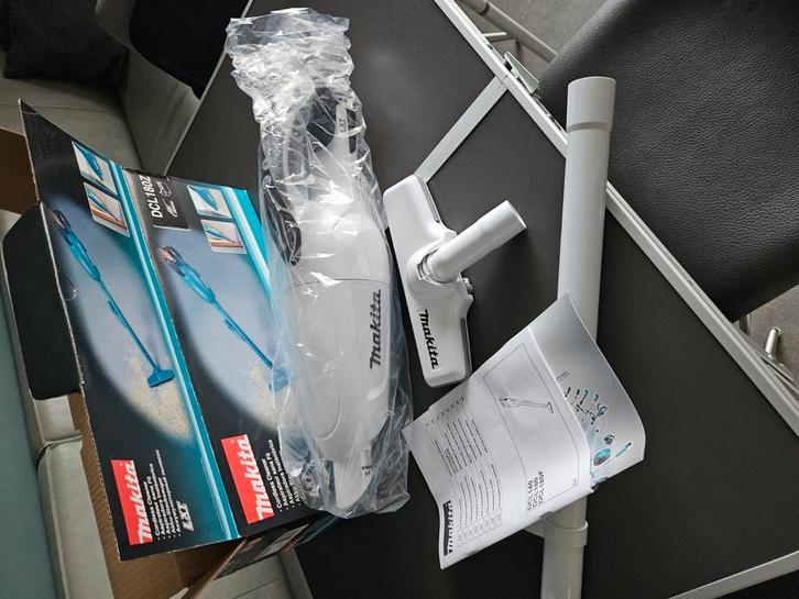 Makita stofzuiger zonder accu, Witgoed en Apparatuur, Stofzuigers, Zo goed als nieuw, Ophalen of Verzenden