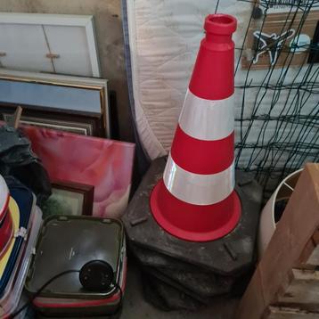 Veiligheidspionnen/Veiligheidskegels (Reflecterend) - 6Stuks beschikbaar voor biedingen