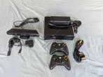 Xbox 360 S | Kinect | 2 controllers | AV en voeding, Spelcomputers en Games, Spelcomputers | Xbox 360, Met headset, Met 2 controllers