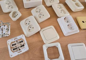 Partij schakelmateriaal voor een scherpe prijs - alles € 15 beschikbaar voor biedingen