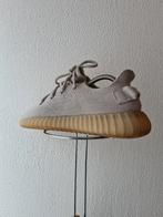 Yeezy Sneakers - Maat 37.5, Ophalen of Verzenden, Gedragen, Overige kleuren