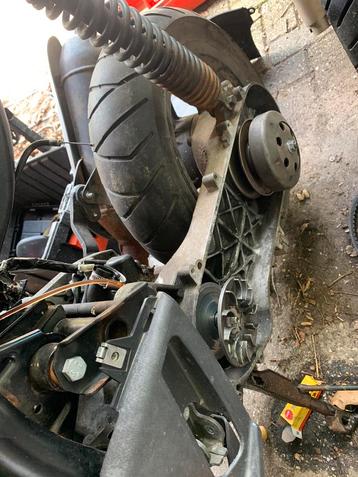 Cc me voor je scooter onderdelen beschikbaar voor biedingen