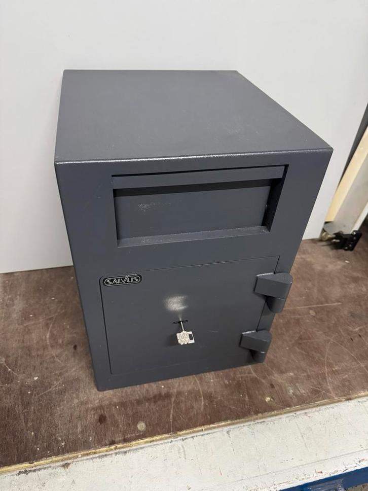 Winkelkluis / afstortkluis Salvus kluis / brandkast, Huis en Inrichting, Brandblussers en Brandkasten, Brandkast, Ophalen