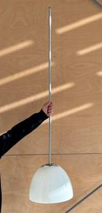 Charmante vintage schoollamp, Ophalen, Gebruikt, Vintage,  H: lamp 23cm.  Diameter: 32 cm. L: stang 100 cm., Glas