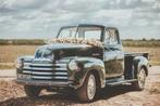trouwauto te huur: klassieke Chevrolet 3100 pick up, Trouwauto