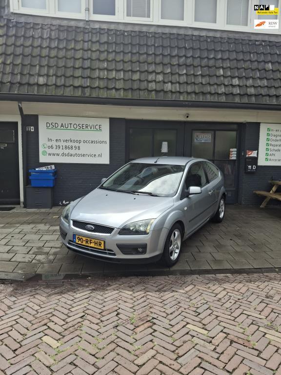 Ford Focus 1.6-16V First Edition, Auto's, Ford, Bedrijf, Te koop, Focus, ABS, Airbags, Airconditioning, Boordcomputer, Centrale vergrendeling