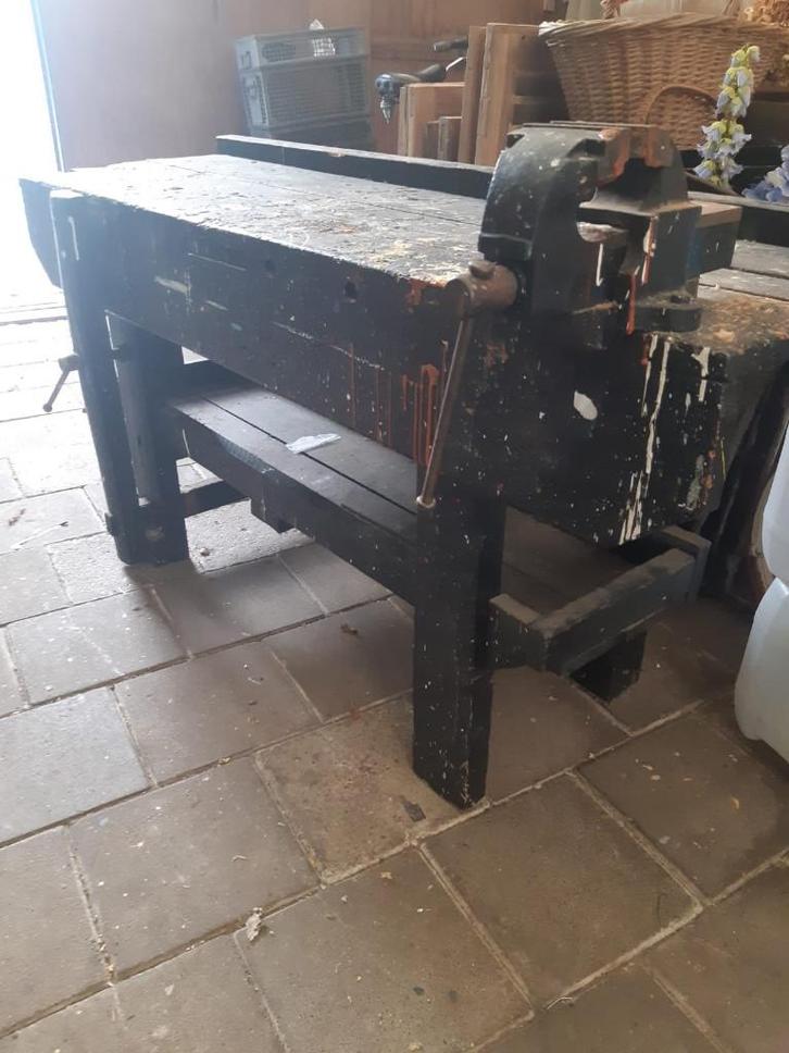 oude houten werkbank zwart, Doe-het-zelf en Verbouw, Werkbanken, Gebruikt, 170 cm of meer, Bankschroef, Ophalen