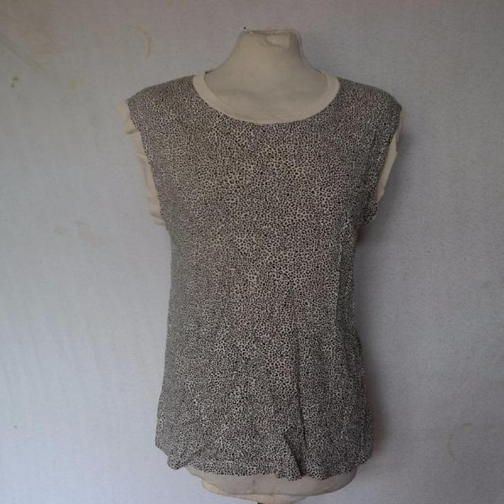 Stoer t-shirt.Luipaardprint.Mt M.Merk Monki, Kleding | Dames, T-shirts, Zo goed als nieuw, Maat 38/40 (M), Grijs, Korte mouw, Ophalen of Verzenden
