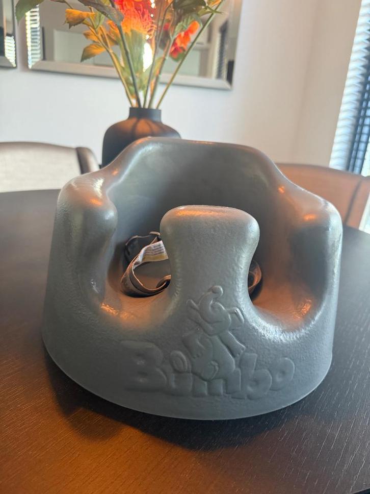 Bumbo baby Floor Seat grijs, Kinderen en Baby's, Kinderstoelen, Gebruikt, Overige typen, Gordel(s), Ophalen of Verzenden