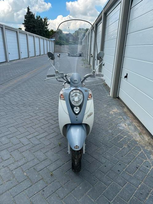 Sym mio 4takt snor Bj 2009, Fietsen en Brommers, Scooters | SYM, Gebruikt, Mio, Maximaal 25 km/u, Benzine, Ophalen of Verzenden