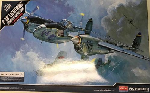 Coelianmodels, Academy, 12282, P-38 Lightning, 1/48, € 32,99, Hobby en Vrije tijd, Modelbouw | Vliegtuigen en Helikopters, Nieuw