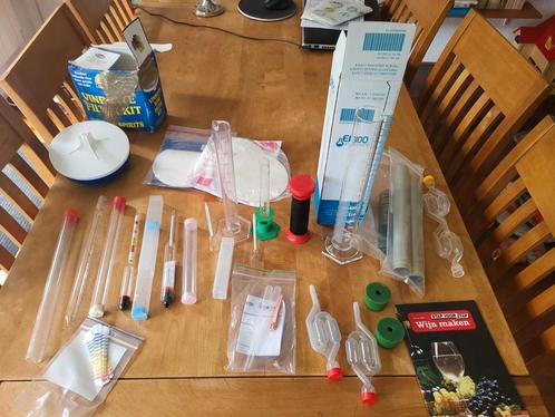 Benodigdheden voor wijn maken., Hobby en Vrije tijd, Overige Hobby en Vrije tijd, Zo goed als nieuw, Ophalen of Verzenden