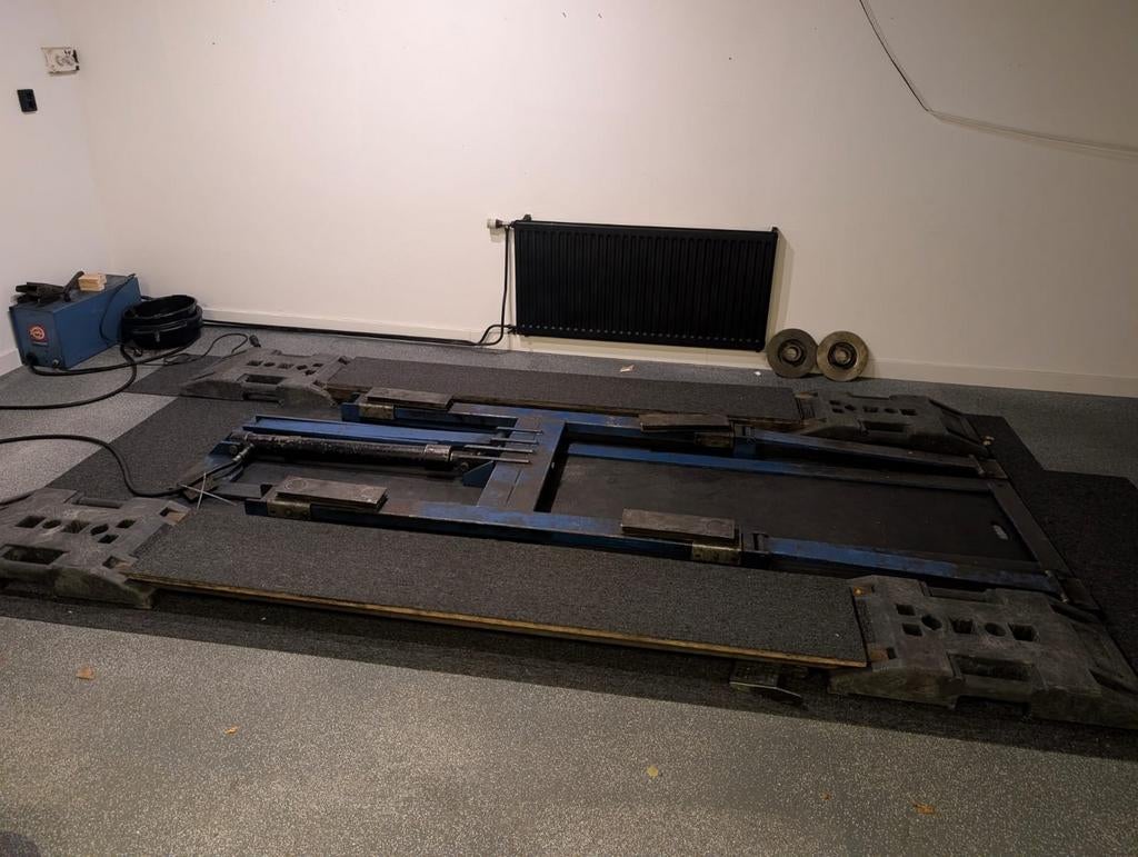 Autobrug 2500KG- Garage Equipment, Zakelijke goederen, Verzenden
