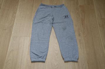 Joggingbroek Maat 146/152 (Grijs) beschikbaar voor biedingen