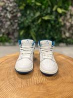 Nike Jordans 40, Kleding | Dames, Schoenen, Ophalen of Verzenden, Zo goed als nieuw, Sneakers of Gympen