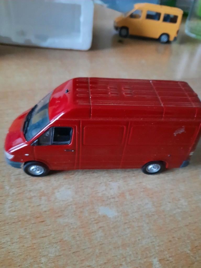 Mercedes bus, Hobby en Vrije tijd, Modelauto's | 1:24, Ophalen of Verzenden, Bus of Vrachtwagen, Overige merken