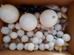 Doos witte en doorzichtige kerstballen, Ophalen of Verzenden, Zo goed als nieuw