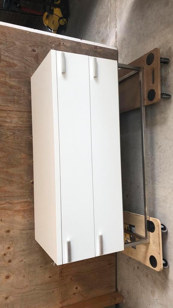 Ladekast design model stalen frame, Huis en Inrichting, Kasten | Ladekasten, Gebruikt, Minder dan 100 cm, 100 tot 150 cm, 25 tot 50 cm