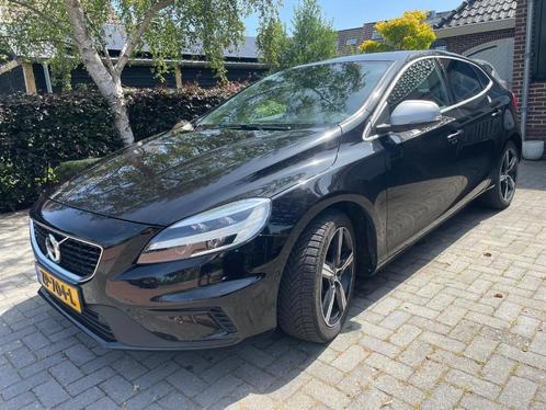 Volvo V40 1.5 T3 152PK Geartronic 2019 Zwart Full Option!!, Auto's, Volvo, Particulier, V40, ABS, Achteruitrijcamera, Adaptieve lichten
